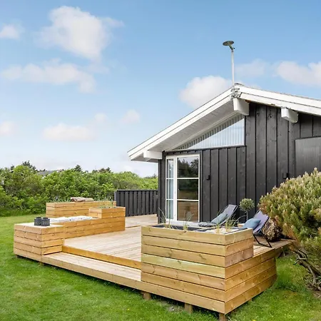 3 Bedroom Lovely In Tatil Evi Løkken